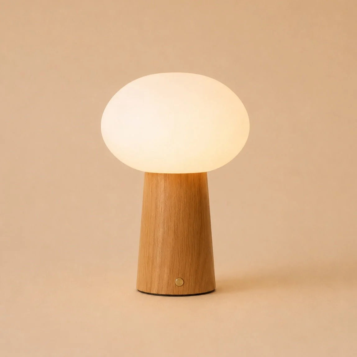 Draadloze Tafellamp van Rubberhout en Matglas – Dimbaar – Lichtbruin